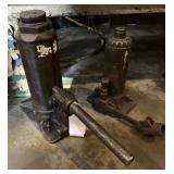 (2) bottle jacks
