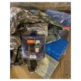 (6) Tarps