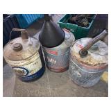 3 oil /gas cans