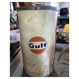 Gulf oil container w/ Badmitten rackets & more