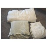 Goose Down Comforter 88" x 90"