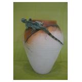Green Lizard Pot Signed Susan M Shirlaw 2004