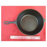 Lodge No 8 Chicken Fryer