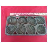 Cast Iron Sea Shell Baking Pan  1989 John Wright