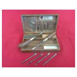 Warren Carving Kit - 8 Blades, 6 Gouges & Chisels