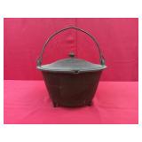 Cast Iron Footed Bean Pot 5" x 8"   10 lbs