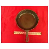 Wagner Ware No 8  10.5" Cast Iron Skillet