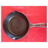 Unmarked Wagner No 5 Skillet 8" E