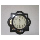 Mirrored Clock "tests good" "needs battery"