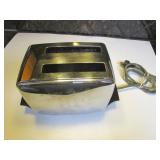 Vintage Toastmaster Super Deluxe Auto Pop Up