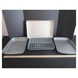 Lg Baking Pan 12" x 18" x 2", Perforated Crisper