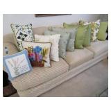 10 Accent Throw Pillows