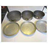 6 Cake Pans