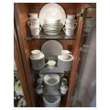 105 pcs Four Crown China Pattern: Southampton 384