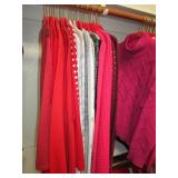 25 Sweaters Sm - Med