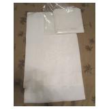 Table Cloth & 12 Napkins 66" x 105"