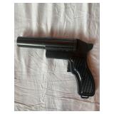 Flare gun