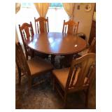Maple Dining Table w/2 Leaves & 6 Chairs