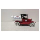 1918 Ford Model T Runabout Bank