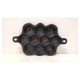 Rare W. C. Davis  10 cup Cast Iron Gem Pan