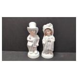 Vintage Mama & Papa dress up porcelaine figurines