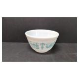 Pyrex Amish Butterprint 1 1/2 Pt. bowl