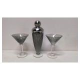 Cocktail shaker & 2 martini glasses