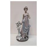 Llardro ' A Touch of Class'  retired figurine