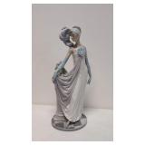 Llardo 'Socialite of the 20s' figurine