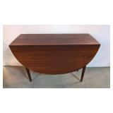 Mid Century modern Rosewood Drop leaf gateleg tabe