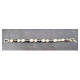 Vintage Sterling and fresh water pearls bracelet