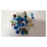 32 Various collectible shooter marbles