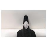 .925 Elegant diamond estate ring