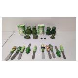 11 assorted styles and sizes frogs