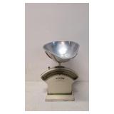 Vintage Salter 5 lbs Cookery scale