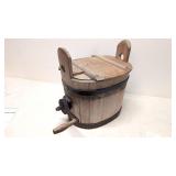 Primitive wood Barrel Churn