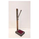 Vintage Pin - It Skirt marker