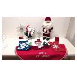 8 pieces of Christmas Decorations