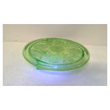Vintage 10' Green Depression uranium Cake plate
