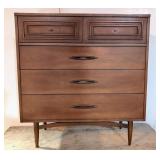 Mid Century modern Broyhill Premier Sculptra Chest