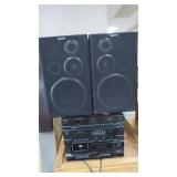 Sony Stereo system with speakers