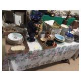 Miscellaneous table lot