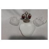 Strawberry Dishes & Salt/Pepper Strawberry Dishes & Salt/Pepper