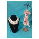 Cameo Necklace & Necklace Holder