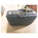 Vintage American tourister suitcase