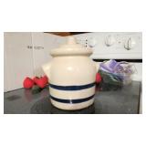 R r p sugar canister