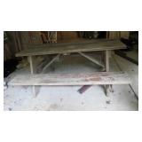Picnic table