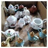 Miniature teapots and more