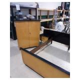 King-size MCM bedroom set