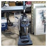 Hoover windtunnel Bagless vacuum